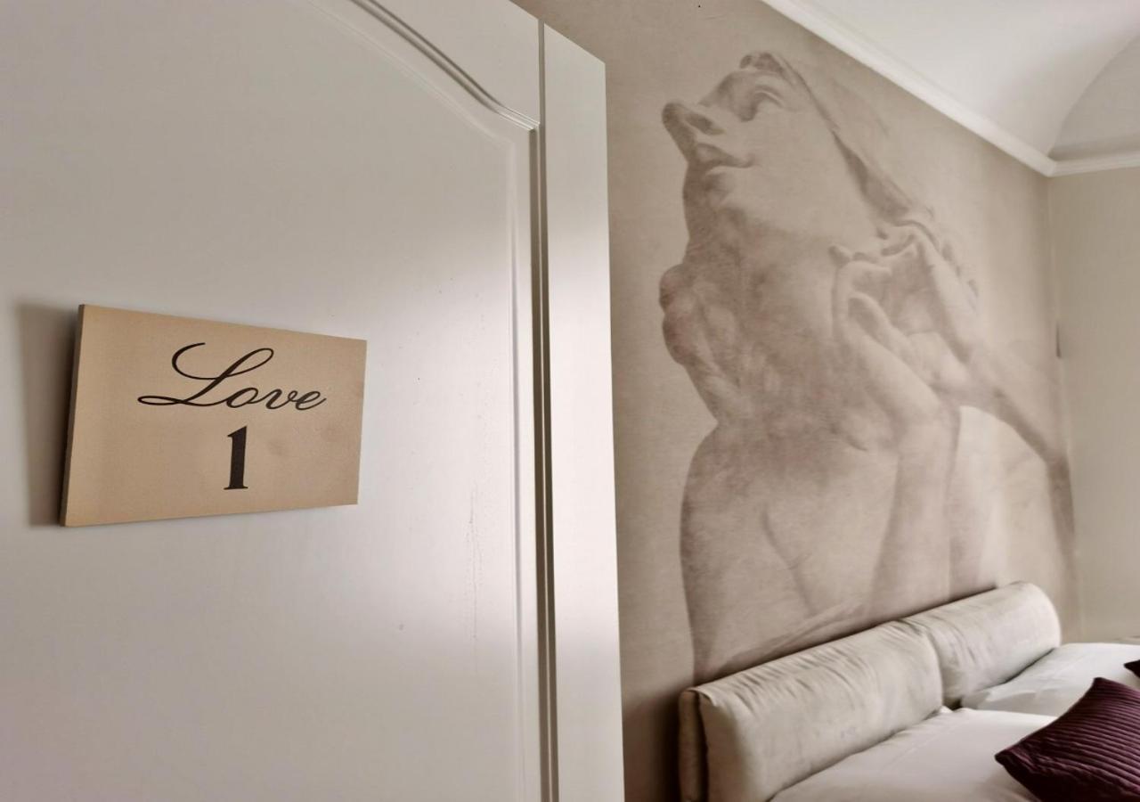 Artistic Charming House 2*