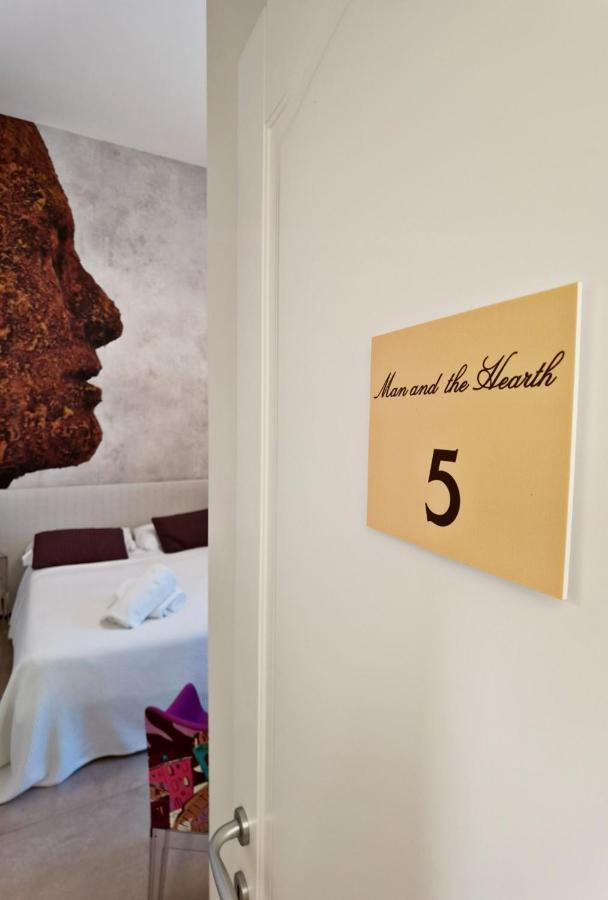 Artistic Charming House Hotel